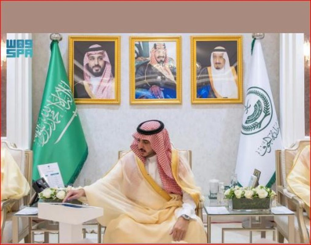 بتكلفة تجاوزت 885 مليون ريال.. أمير الجوف يدشّن ويضع حجر الأساس لـ 28 مشروعًا تنمويًا