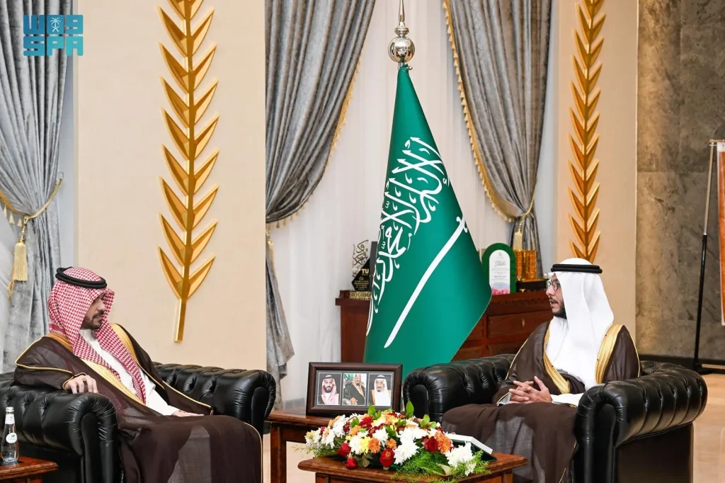 محافظ الطائف يلتقي رئيس مجلس إدارة الاتحاد السعودي للكريكيت