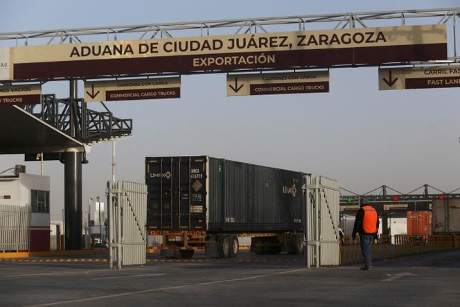 The Border of Zaragosse-Lysleta ، بين Ciudad Juarez (المكسيك) ، وإل باسو (تكساس) ، التي شوهدت من الأراضي المكسيكية ، 4 مارس 2025.