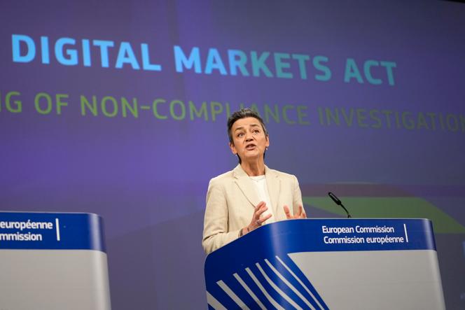 تم تكييف Margrethe Vestager ، الذي كان آنذاك المفوض الأوروبي المسؤول عن أوروبا مع العصر الرقمي ، خلال مؤتمر صحفي حول لوائح قانون الأسواق الرقمية ، في مقر المفوضية الأوروبية ، في بروكسل ، في 25 مارس 2024.