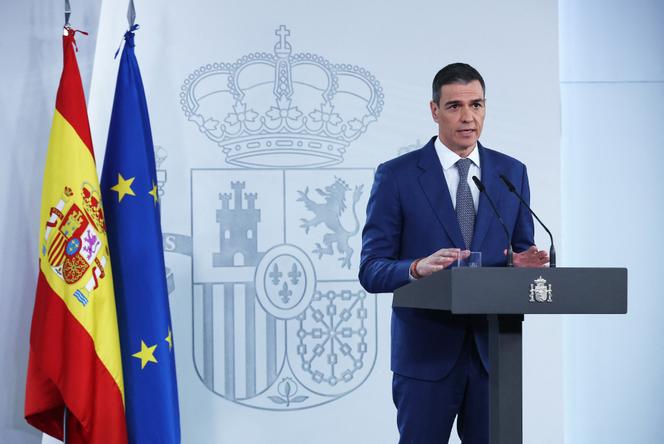 يتحدث رئيس الوزراء الإسباني ، بيدرو سانشيز ، خلال خطاب تلفزيوني خلال فشل في السلطة الهائل الذي يؤثر على شبه الجزيرة الأيبيرية وجنوب فرنسا ، في مدريد ، في 28 أبريل 2025.