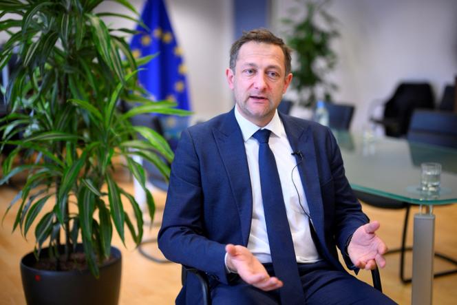 المفوض الأوروبي للزراعة ، كريستوف هانسن ، في بروكسل ، 28 مارس 2025.