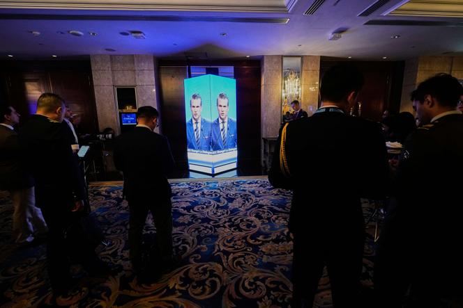 يتابع المشاركون في حوار Shangri-La ، منتدى الأمن والدفاع ، خطاب وزير الدفاع الأمريكي ، بيت هيغسيث ، في سنغافورة ، السبت 31 مايو 2025.