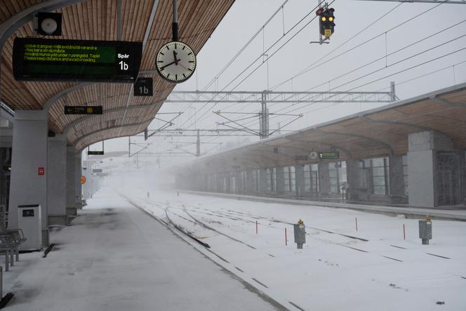 في محطة Umeå في 12 يناير 2021.