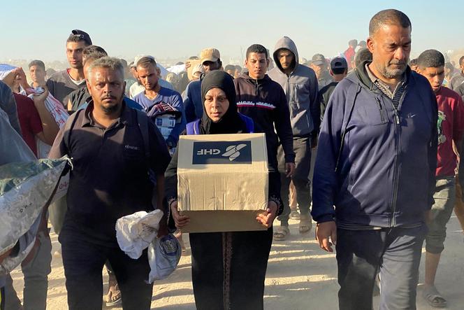 بعد توزيع المساعدات الإنسانية من المؤسسة الإنسانية في غزة (GHF) ، مجموعة مساعدة خاصة تدعمها الولايات المتحدة في رفه ، في 29 مايو 2025.