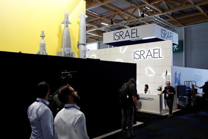منظر للموقف المغلقة لأنظمة Elbit بعد أن أغلقت المنظمات الخمسة الأسلحة الإسرائيلية من قبل المنظم ، في معرض Bourget ، بالقرب من باريس ، في فرنسا ، 16 يونيو 2025. 