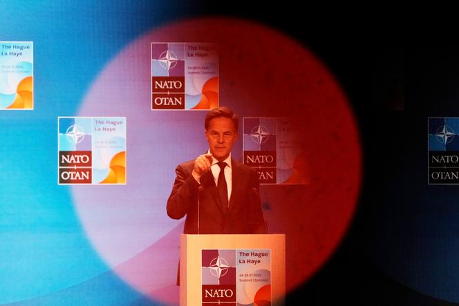 الأمين العام لحلف الناتو ، مارك روت ، في مؤتمر صحفي في لاهاي (هولندا) في 23 يونيو 2025 ، قبل قمة الناتو. 
