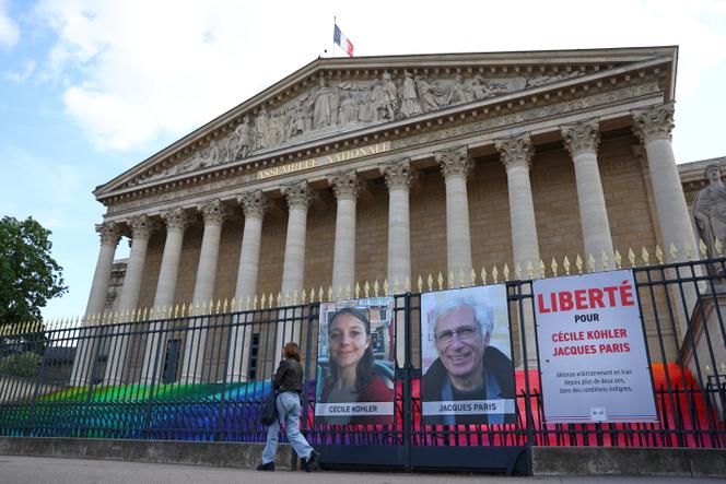 صور Cécile Kohler و Jacques Paris ، قبل الجمعية الوطنية في باريس ، في 7 مايو 2025.