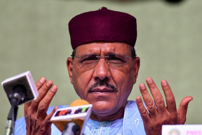 الرئيس النيجيري السابق محمد بازوم ، في نيامي ، 23 فبراير 2021.