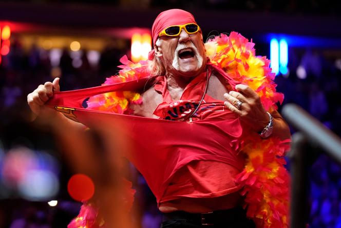 Hulk Hogan ، على خشبة المسرح خلال اجتماع حملته دونالد ترامب ، في نيويورك في 27 أكتوبر 2024. 