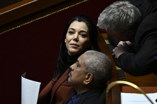 نائب (La France Insoumise) في باريس صوفيا تشيكيرو ، في الجمعية الوطنية ، في 12 مارس 2025.
