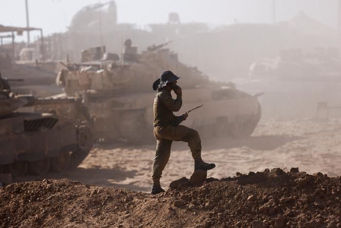 جندي إسرائيلي على الحدود مع غزة ، في إسرائيل ، 18 أغسطس 2025.