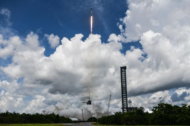 يقود صاروخ Falcon-9 من SpaceX الذي يحمل مهمة Crew-11 من مجمع إطلاق 39A من مركز ناسا كينيدي للفضاء في فلوريدا ، 1 أغسطس 2025.