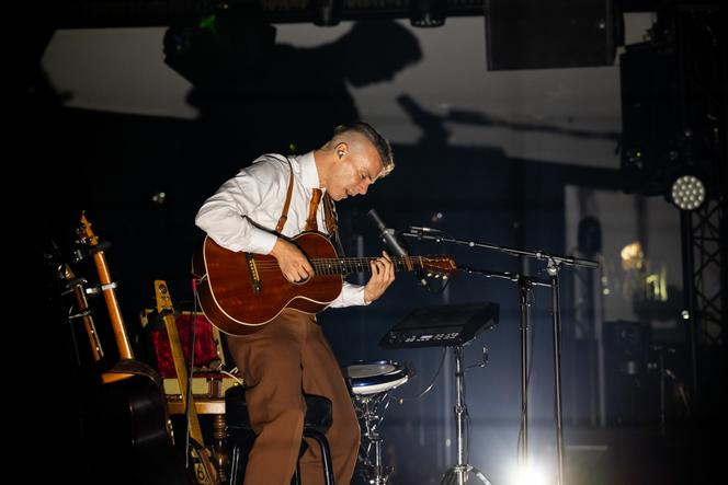 Asaf Avidan ، في مهرجان Montreux Jazz ، 7 يوليو 2024.