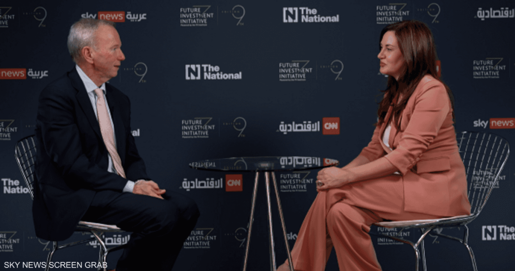 إريك شميت: الذكاء الاصطناعي لن يلغي الوظائف