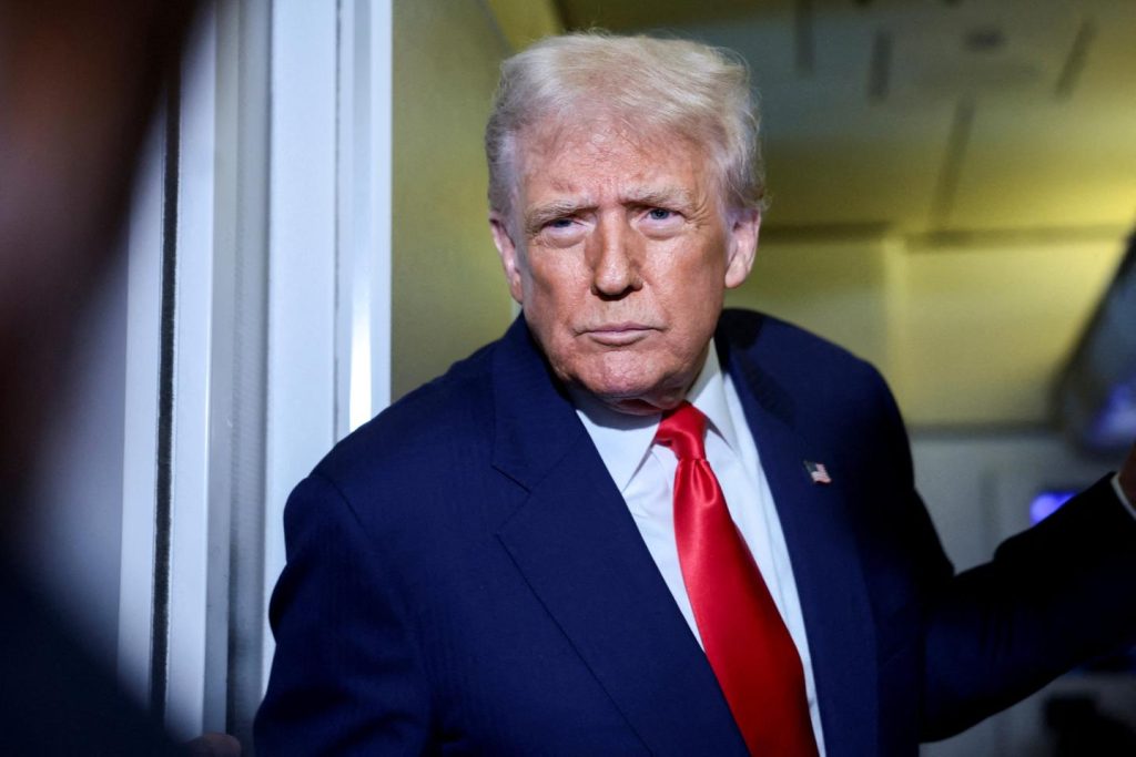 إعلان دونالد ترامب المدوي ولكن الغامض