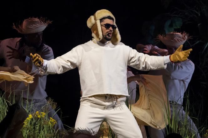 Bad Bunny خلال الحفل الأخير من مقر إقامته الصيفية في Coliseo de San Juan ، في بورتو-ريتشو ، 20 سبتمبر 2025. 