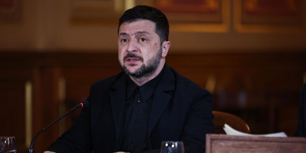 بث مباشر، الحرب في أوكرانيا: يقول فولوديمير زيلينسكي: “يجب ألا يكون أمام روسيا خيار آخر سوى إنهاء الحرب وإحلال السلام في بلادنا”.