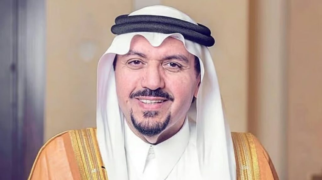 أمير القصيم يُكرّم المشاركين والداعمين لمبادرة "خراف النخيل" بمحافظة الشماسية