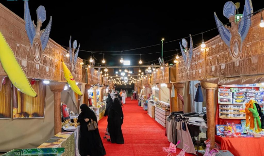 البازارات العربية تُضفي طابعًا ثقافيًا  على مهرجان "ليالي سهيل" برفحاء