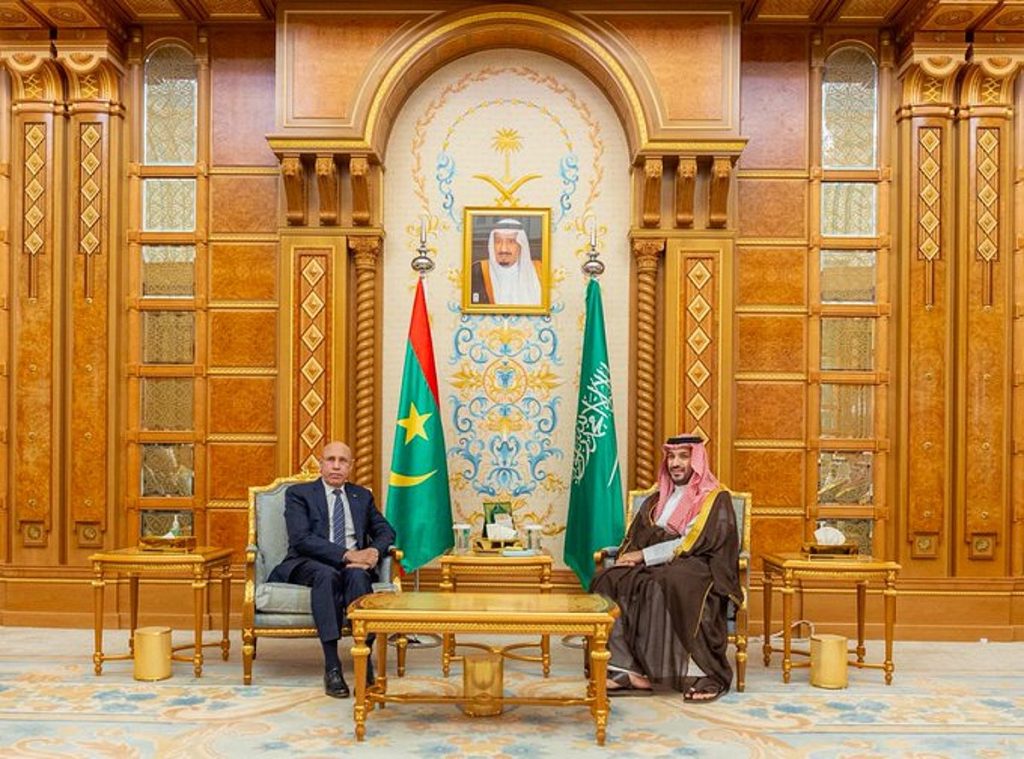 ولي العهد يلتقي رئيس موريتانيا على هامش انعقاد مؤتمر مبادرة مستقبل الاستثمار