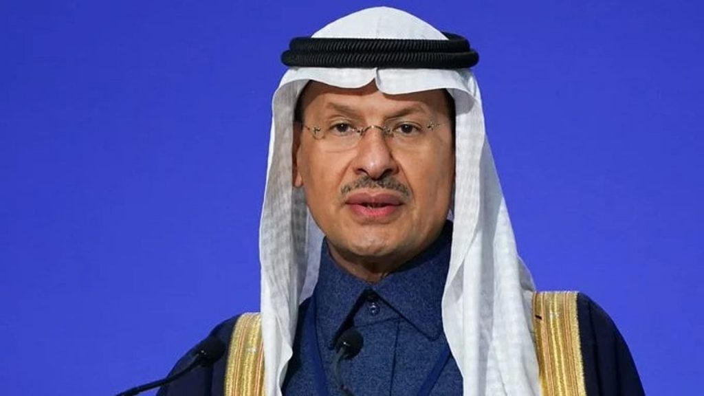 وزير الطاقة: سننافس الصين بقوة في مجال البطاريات العام المقبل