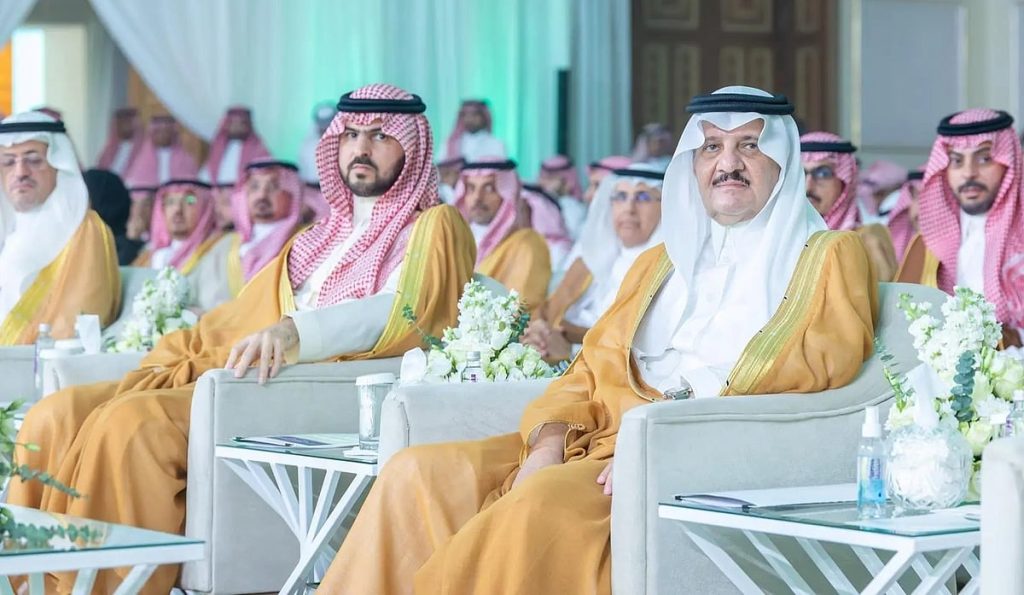 أمير المنطقة الشرقية يرعى "منتدى القطيف الاستثماري 2025"
