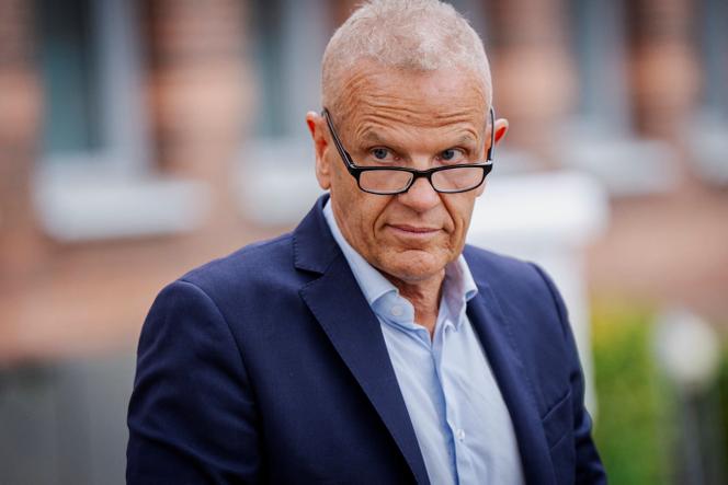 لارس فيندسن، الرئيس السابق لجهاز استخبارات الدفاع الدنماركي، أثناء محاكمته في لينجبي، 21 أكتوبر 2025.