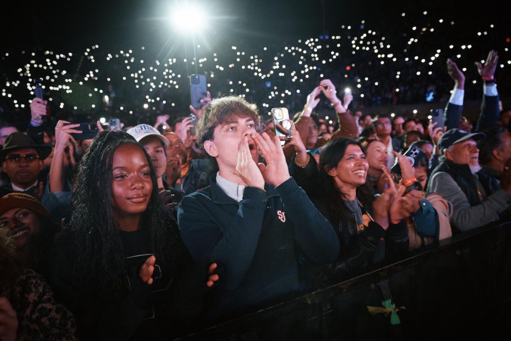 وفي الولايات المتحدة، تمتد ثورة الديمقراطيين الشباب إلى العديد من الولايات