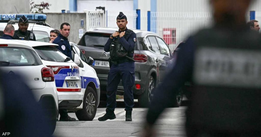 إنذار بوجود قنبلة يعطل البث ويخلي شبكة تلفزيونية فرنسية