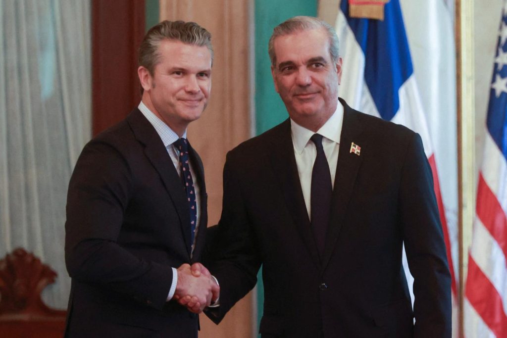 وتواصل واشنطن حربها ضد المخدرات وتحصل من جمهورية الدومينيكان على حق الوصول إلى قواعدها للجيش الأمريكي