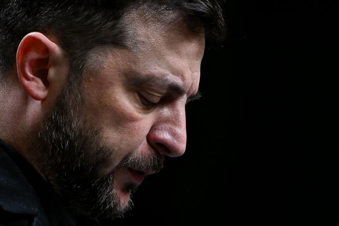 الرئيس الأوكراني فولوديمير زيلينسكي في أنقرة في 19 نوفمبر 2025.