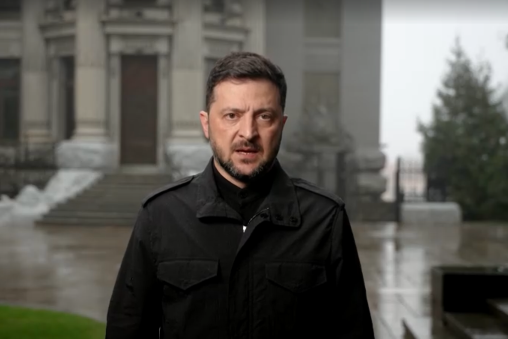 ملخص خطاب فولوديمير زيلينسكي للأمة في “واحدة من أصعب اللحظات في تاريخنا”