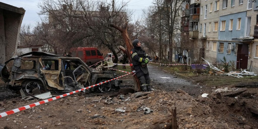 بث مباشر الحرب في أوكرانيا: هجوم صاروخي روسي يقتل فتاة مراهقة في منطقة خاركيف