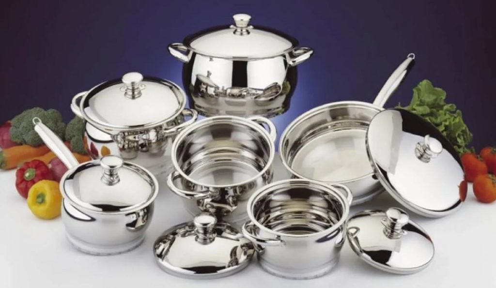 أخصائي تغذية ينصح بأفضل أنواع الأواني الأكثر أمانا