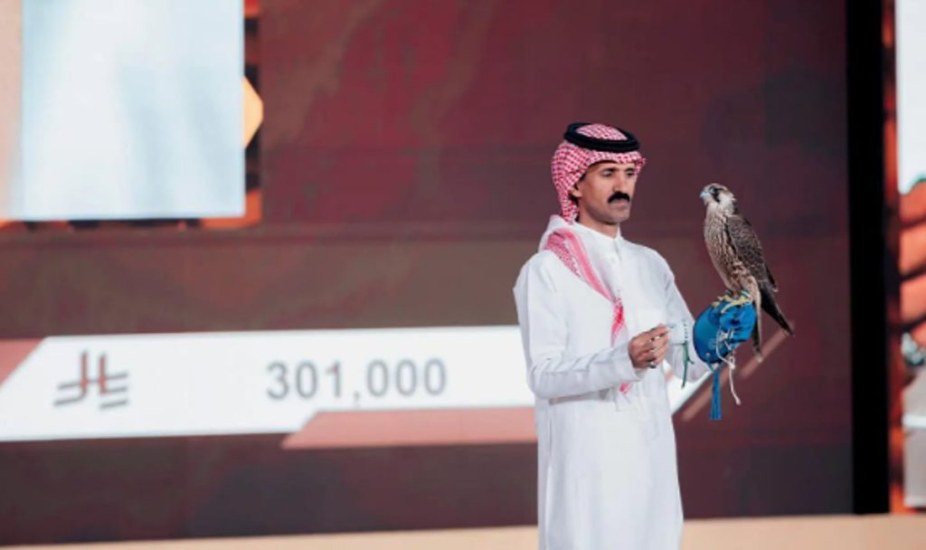 مبيعات مزاد نادي الصقور السعودي 2025 تتجاوز حاجز الـ5 ملايين ريال في الليلة الـ20
