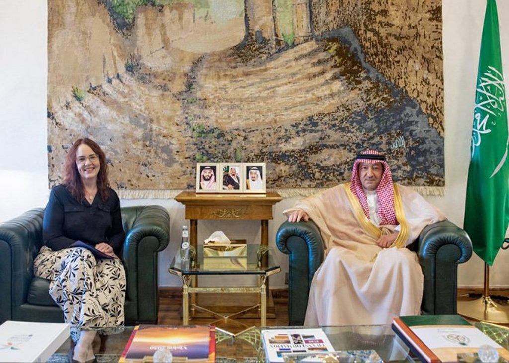 نائب وزير الخارجية يستقبل القائمة بالأعمال في السفارة الأمريكية لدى المملكة