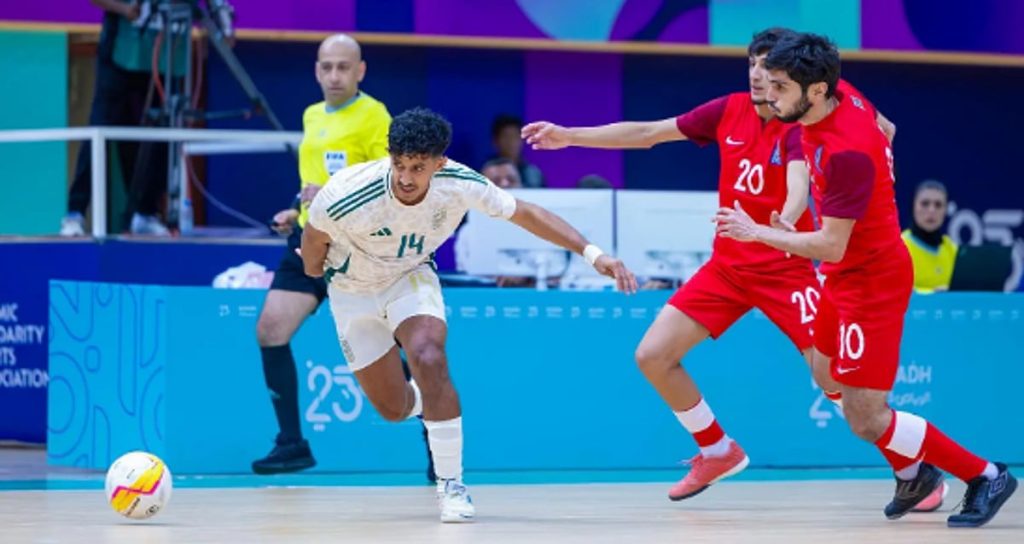 "دورة التصامن الإسلامي".. "أخضر الصالات" لنصف النهائي والسراج والزبن لنهائي السباحة