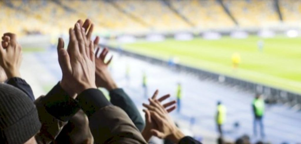 دراسة تكشف أسباب تعصب جماهير كرة القدم