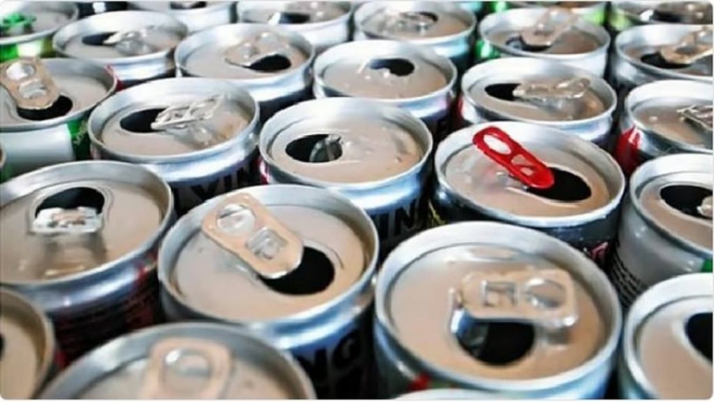 استشاري: مشروبات الطاقة قد ترهق الكليتين على المدى الطويل