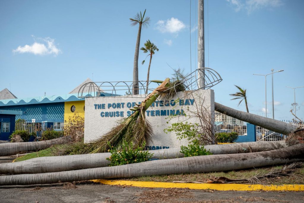 جامايكا في عجلة من أمرها لاستئناف السياحة، محركها الاقتصادي