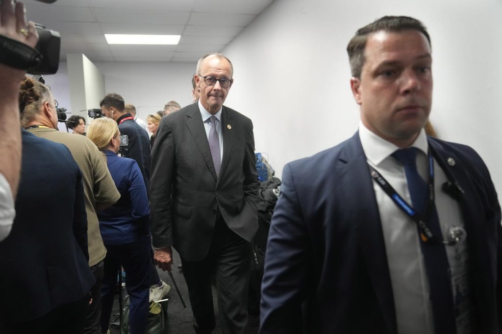 ارتياح وشكوك الأوروبيين وكييف بعد إعادة التصميم المتعمق لخطة ترامب