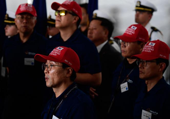 في افتتاح سفينة تدريب أكاديمية ماين البحرية من قبل شركة الدفاع الكورية الجنوبية العملاقة هانوا، في فيلادلفيا، 26 أغسطس 2025.