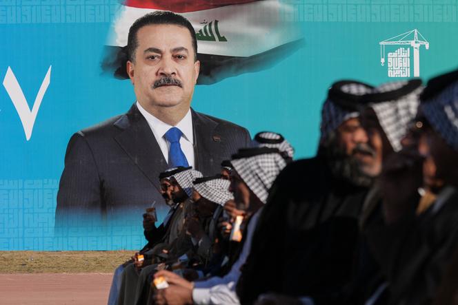 صورة لرئيس الوزراء العراقي محمد شيا السوداني خلال الانتخابات التشريعية في النجف، العراق، 2 نوفمبر 2025.