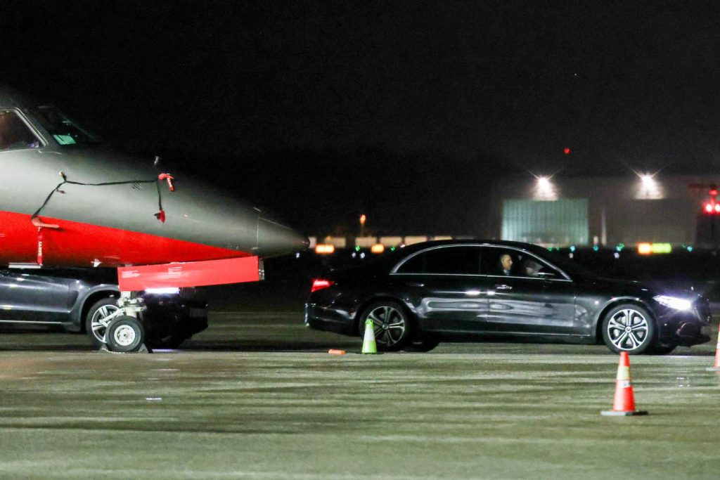 وصلت زعيمة المعارضة الفنزويلية ماريا كورينا ماتشادو، الحائزة على جائزة نوبل للسلام، إلى أوسلو