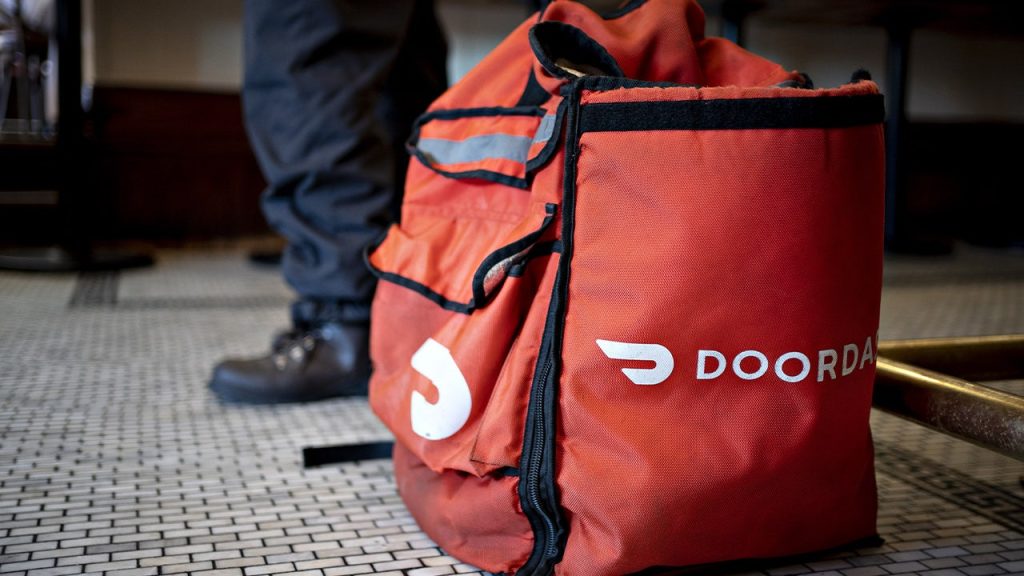 تكشف DoorDash عن تطبيق البقالة ChatGPT بعد أسبوع واحد من ظهور Instacart لأول مرة