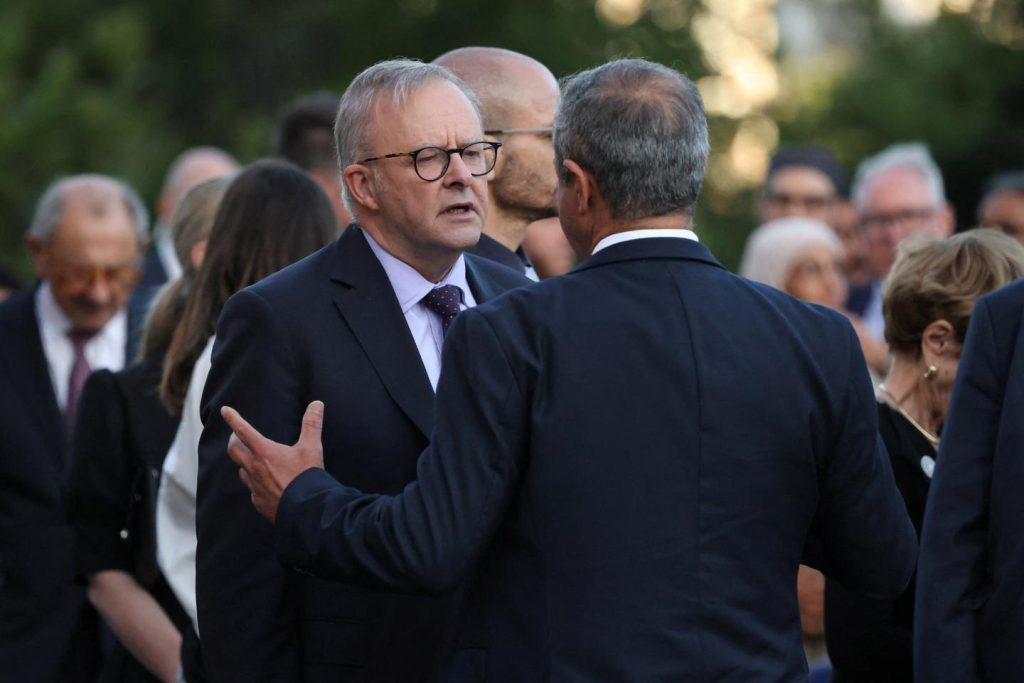 الحكومة تعلن عن إجراءات لمكافحة معاداة السامية