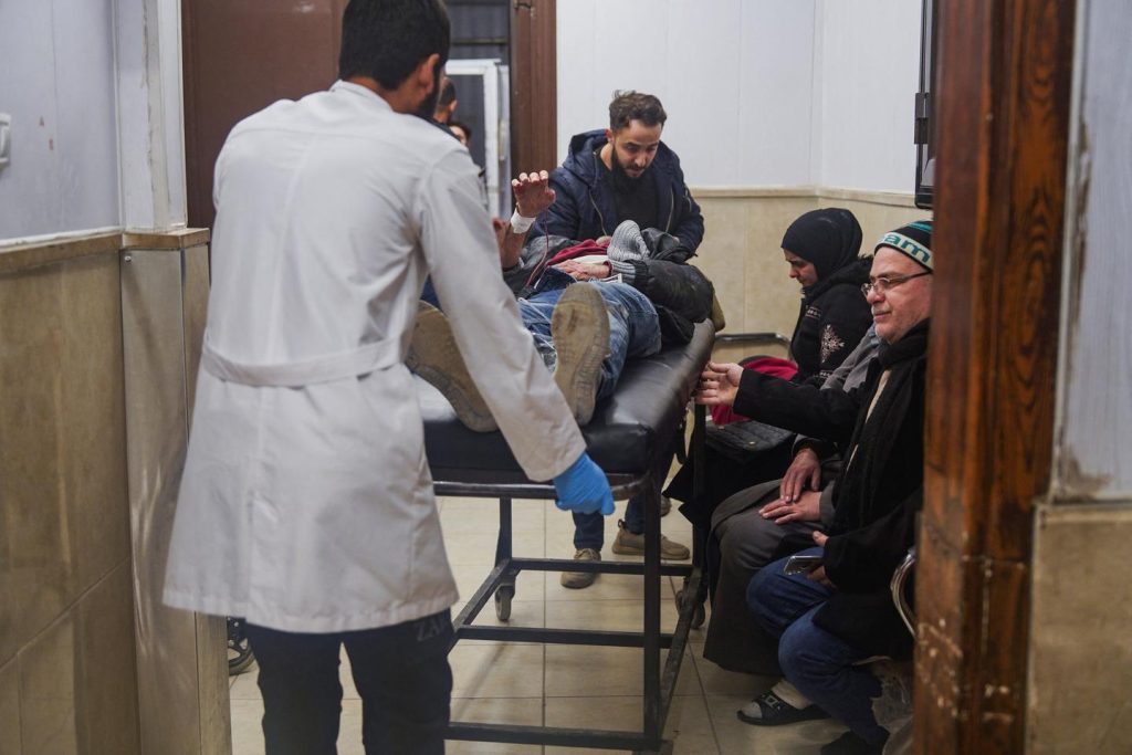 مقتل ثلاثة مدنيين على الأقل في اشتباكات جديدة بين القوات الحكومية والقوات الكردية بحلب