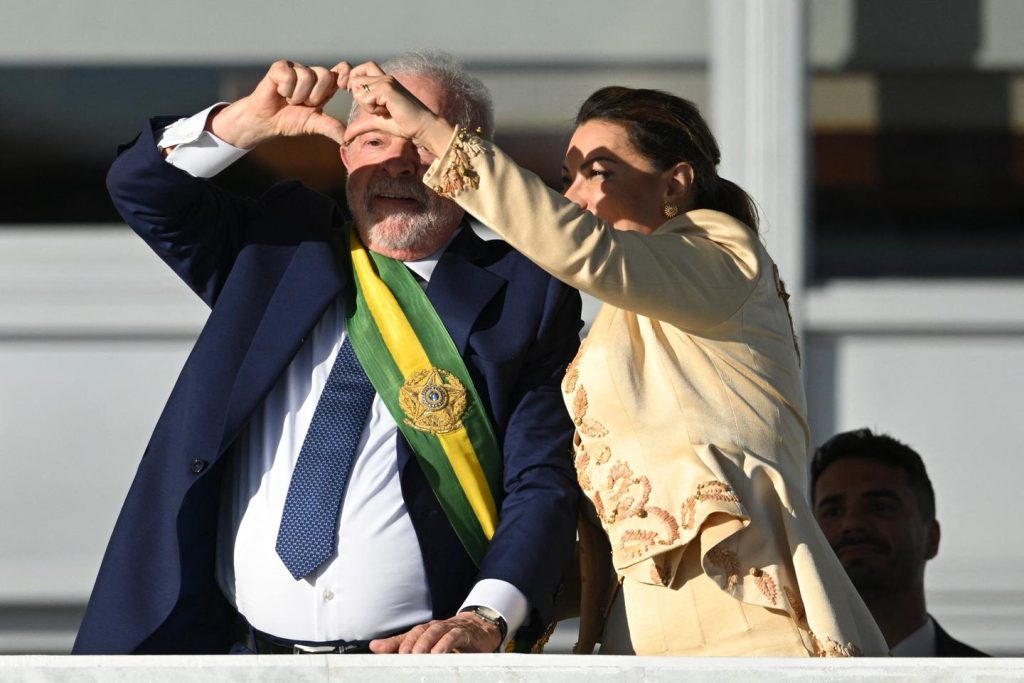 في البرازيل، يهتز الحب في قلب المجتمع