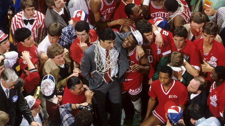 1983 فريق كرة السلة في ولاية نورث كارولاينا